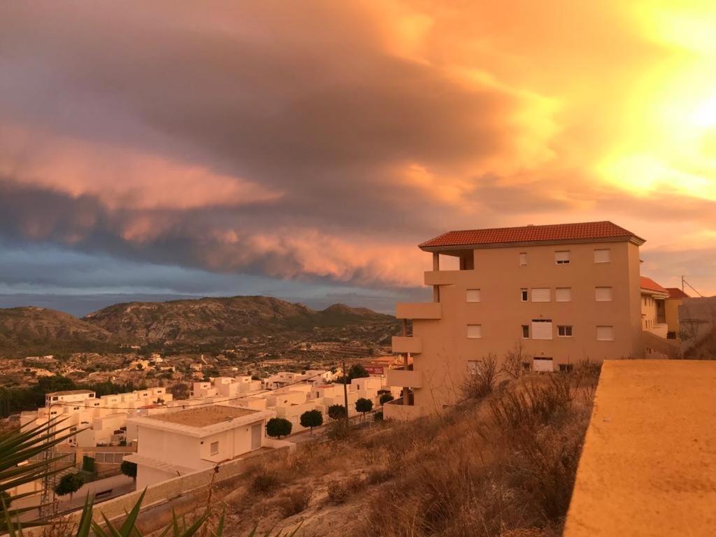 Dos Senoras Gordas Relleu Bagian luar foto